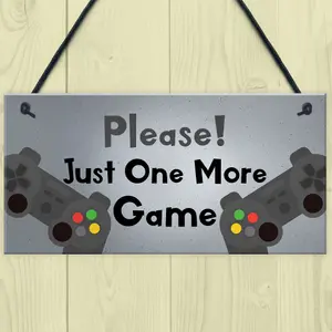 Novelty Gaming Sign Hanging Bedroom Sign Gamer Gift For Dad Son Brother