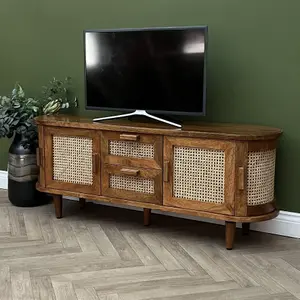 Elm Home And Garden Soild Mango Wood Rattan Oval Tv Media Unit Doors Dark Oak Finish 140cm Wide Assembled