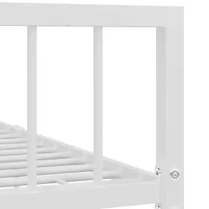 Berkfield Bed Frame White Metal 140x200 cm