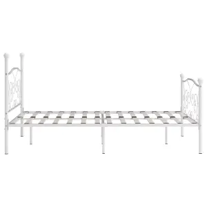 Berkfield Bed Frame with Slatted Base White Metal 120x200 cm