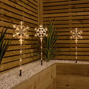 43cm Set of 4 Light up Large Snowflake Christmas Garden Path Lights with 64 Warm White LEDs