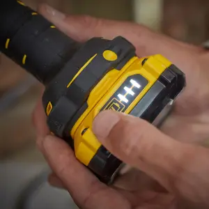 Stanley FatMax 18V Li-ion LED Cordless Torch SFMCL020 - Bare unit