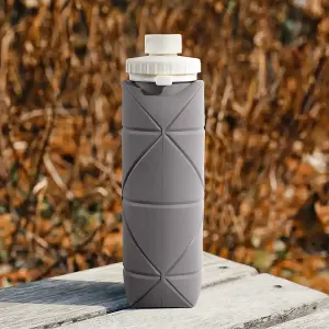 Grey Collapsible 600ml Silicone Water Bottle