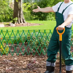 Expanding Garden Trellis Plastic Green