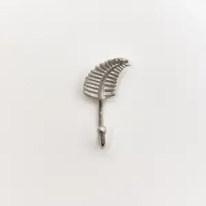 Melody Maison Silver Curved Leaf Wall Hook