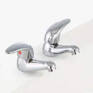 Nes Home Dame Traditional Hot and Cold Basin and Bath Filler Taps Chrome