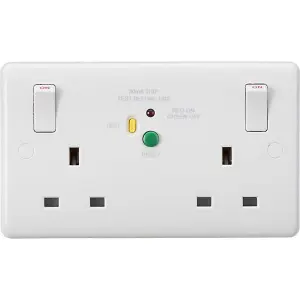 MLA Knightsbridge 13A 2 Gang DP RCD Socket White (Type A) - CU9RCD