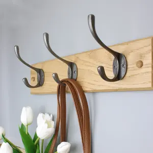 Oakcrafts - Handcrafted Solid Oak Coat Rack with Cast Iron Hooks and Oval Base Plate 750mm - 5 Hooks