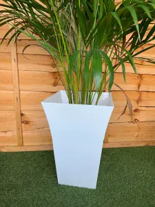 Large White Milano 10101801205 Upright Planter