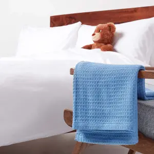 Homescapes Organic Cotton Waffle Baby Blanket Blue, 125 x 150 cm