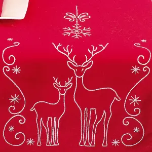 EMB T/RUN DEER/CRYSTAL - Embroidery Kit: Runner: Deer and Ice Crystals - Vervaco