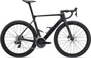 Giant Propel Advanced Pro 1 Road Bike 2024 in Carbon Black