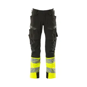 Mascot Accelerate Safe Trousers with Kneepad Pockets - Black/Hi-Vis Yellow   (40.5) (Leg Length - Short)