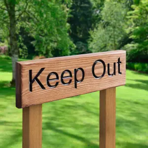 Peak Heritage Engraved Wooden Sign 30cm with Posts - Keep Out