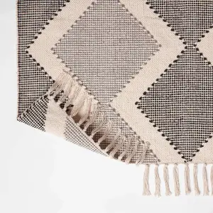 Homescapes Malmo Handwoven White & Grey Cotton Textured Rug, 90 x 150 cm