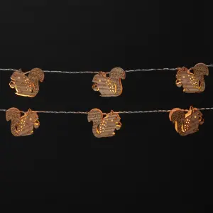 10 Warm white Wooden Squirrel LED With timer function String lights with 1.65m Clear cable