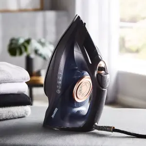 Geepas Steam Iron Dry & Wet Ceramic Non-Stick Gliding Soleplate Vertical 2400W