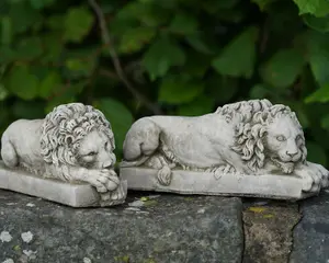 Pair of Canova Lion Stone Statues Italian Classical Animal Outdoor Garden Lions Ornament Decoration