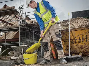 Red Gorilla Flexible 22 Litre Tub Bucket - Strong and Versatile