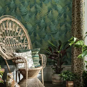 Clarissa Hulse Woodland Fern Emerald Smooth Wallpaper