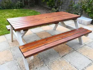 MG Timber Products - Heavy Duty Wooden Picnic Table / Bench, 4FT Pub Bench