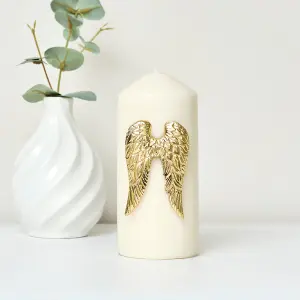 Melody Maison Gold Angel Wings Candle Pin