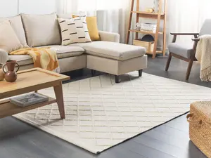 Area Rug 140 x 200 cm Off-White ELLEK