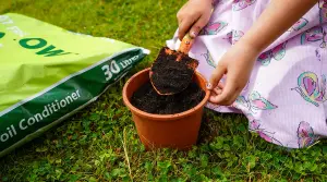 Pro-Grow 1460L Soil Conditioner Compost Bulk Bag: Peat-free soil improver / soil enhancer for general garden use & landscaping.