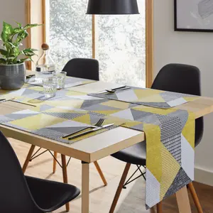 Catherine Lansfield Dining Larsson Geo 33x220 cm Runner Ochre