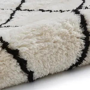 Luxurious Handmade Ivory/Black Shaggy Rug-200cm X 290cm