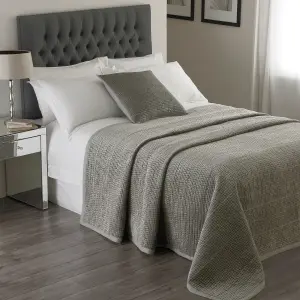 Paoletti Brooklands Quilted Cotton Heavyweight Bedspread