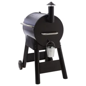 Traeger Black Pro Series 22 Wood pellet grill & smoker