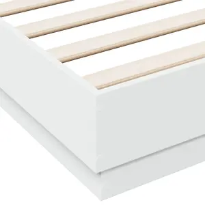 Berkfield Bed Frame with LED without Mattress White 135x190 cm Double