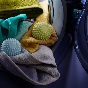 JML Tumble Magic - Laundry drying balls that reduce wrinkles and drying time, saving you money