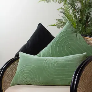 furn. Magnata Square Pleated Velvet Feather Filled Cushion