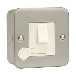 Click Scolmore Metal Clad 13A Fused Spur Switched Connection Unit - CL051