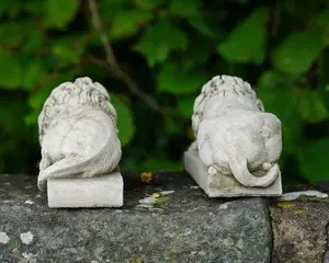 Pair of Canova Lion Stone Statues Italian Classical Animal Outdoor Garden Lions Ornament Decoration