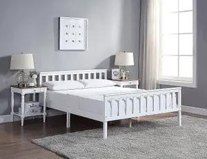 White Wooden Bed Frame Double 4ft6 With Pocket Sprung Mattress