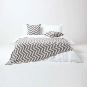 Homescapes Grey Chevron Cotton Knitted Throw, 130 x 170 cm