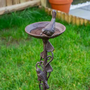 Woodside Cast Iron Ground Stake Bird Feeder