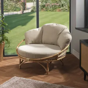 Snug Natural Cuddle Chair Rattan with Boucle Latte Cushion