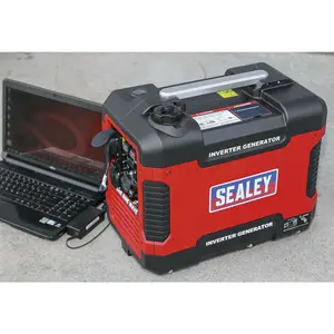 2000W Inverter Generator - 4-Stroke Engine - 4 Litre Fuel Tank - Dual Sockets