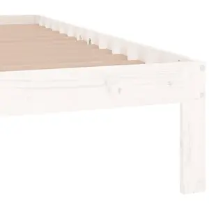 Berkfield Bed Frame White Solid Wood 135x190 cm Double