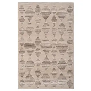 Neutral Beige Distressed Diamond Tonal Soft Living Area Rug 160x230cm