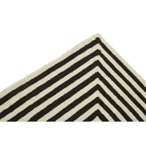 Bosie By Premier Milana Small Black and White Rug