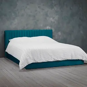 Hucksley Upholstered Bed Frame Teal / Kingsize (5')