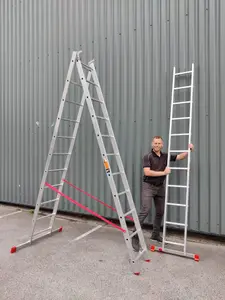 Triple Section Combination Ladder 3 x 11  Rungs 3m Closed 6.77m Extended