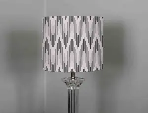 Modern Geometric background with zigzags (Ceiling & Lamp Shade) / 25cm x 22cm / Lamp Shade