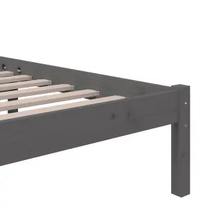 Berkfield Bed Frame Grey Solid Wood 150x200 cm King Size