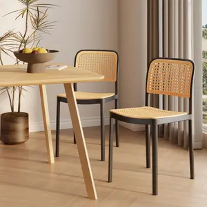 VonHaus Dining Chairs Set of 4, Black & Natural Rattan Effect Kitchen Chairs, Compact & Stackable Plastic Chairs for Dining Room